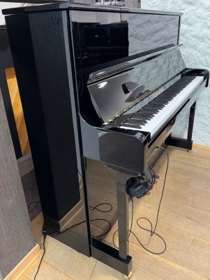 C. BECHSTEIN Klavier Modell A 124 Style Vario schwarz poliert - TOP ZUSTAND!