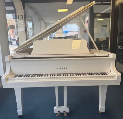 YAMAHA Flügel Modell G2 weiss poliert - Top Zustand -