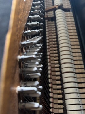 GROTRIAN-STEINWEG Klavier Modell 120 M schwarz poliert- Der Klassiker im deutschen Klavierbau
