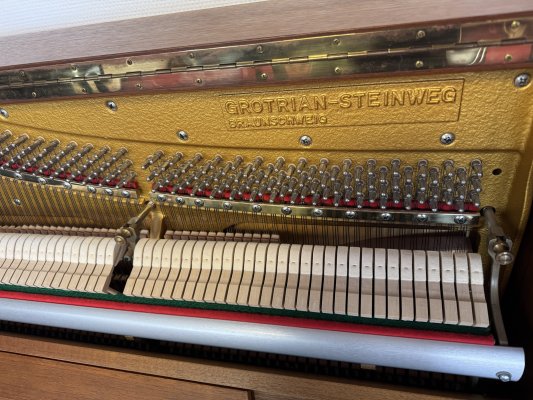GROTRIAN-STEINWEG Klavier der Spitzenklasse. 124, G124, Classic