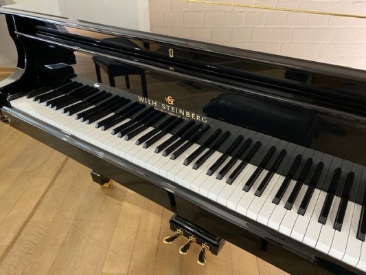 Preview: WILH.STEINBERG Flügel S 212 schwarz poliert