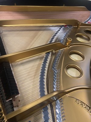 STEINWAY & SONS Flügel Modell O-180 schwarz poliert - generalüberholt