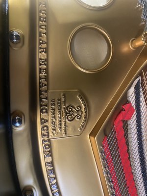 STEINWAY & SONS Flügel Modell O-180 schwarz poliert - generalüberholt