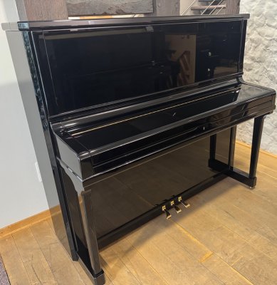 Preview: SCHIMMEL Klavier 130 T schwarz poliert - Made in Germany - mit Renner Mechanik - Bester Zustand