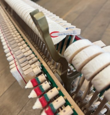 SCHIMMEL Klavier 130 T schwarz poliert - Made in Germany - mit Renner Mechanik - Bester Zustand