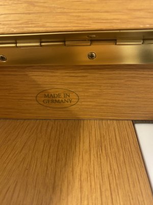 Preview: SCHIMMEL Klavier 112/5E Eiche hell - der Klassiker im deutschen Klavierbau