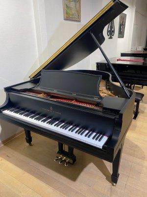 STEINWAY & SONS Flügel Modell M-170 schwarz matt - generalüberholt