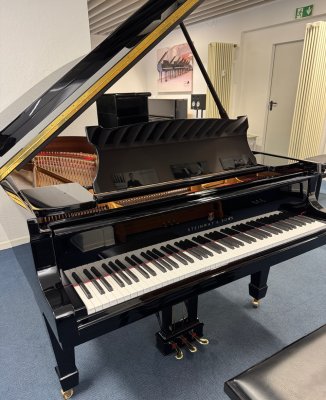 STEINWAY & SONS Flügel Modell B-211 schwarz poliert - gebraucht - generalüberholt