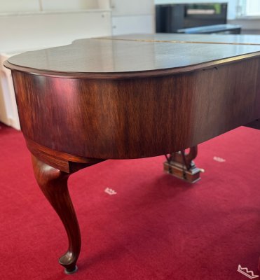 STEINWAY & SONS Flügel Modell S-155 Nussbaum - vom STEINWAY Techniker