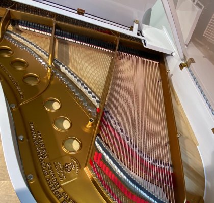 STEINWAY & SONS Flügel Modell M-170 weiss poliert - generalüberholt