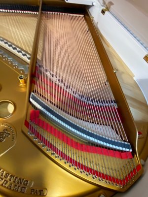 STEINWAY & SONS Flügel Modell M-170 weiss poliert - generalüberholt