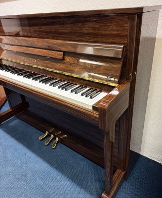 YAMAHA Klavier B2 PW Nussbaum poliert - bestmöglicher Zustand