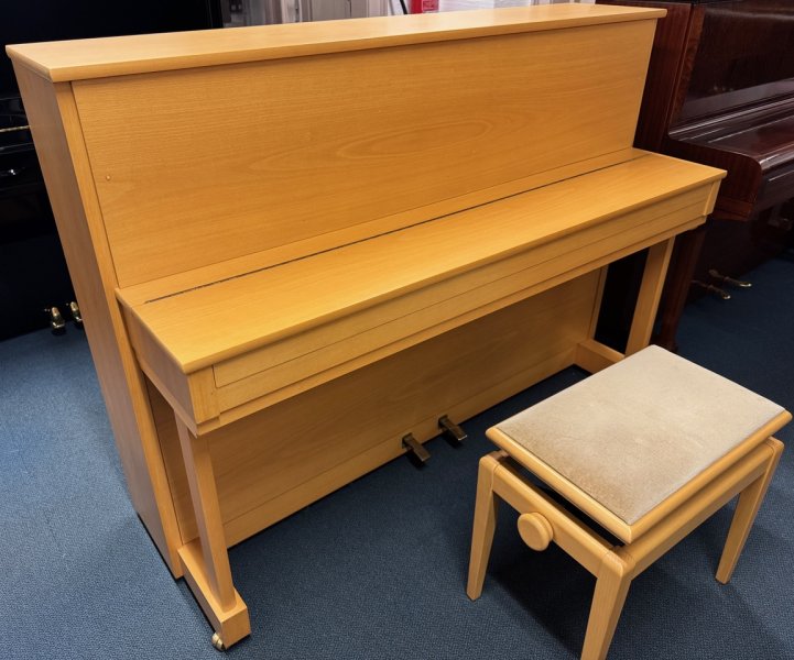 C. BECHSTEIN Klavier 112 Eiche hell mit RENNER Mechanik - gebraucht