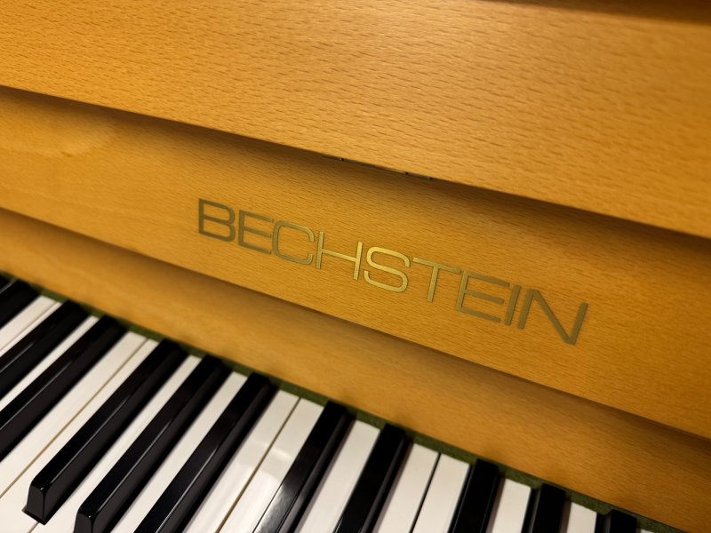 C. BECHSTEIN Klavier 112 Eiche hell mit RENNER Mechanik - gebraucht