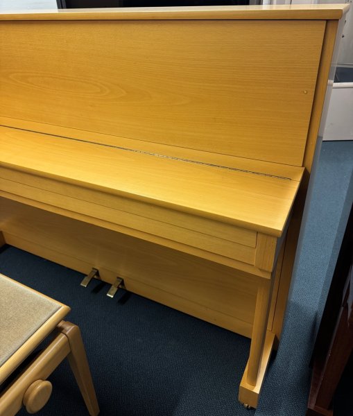 C. BECHSTEIN Klavier 112 Eiche hell mit RENNER Mechanik - gebraucht