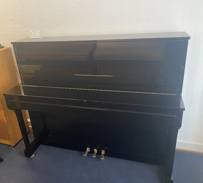 EUTERPE Klavier Modell E 120 schwarz poliert - technisch in Top Zustand