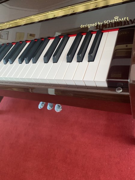SCHIMMEL Klavier Fridolin F123 Tradition Mahagoni poliert