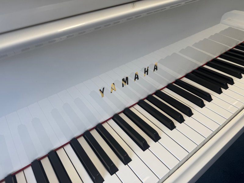 YAMAHA Flügel Modell G2 weiss poliert - Top Zustand -