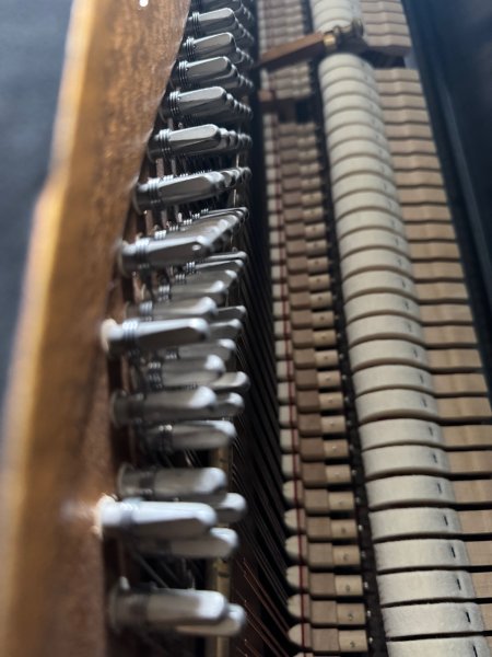 GROTRIAN-STEINWEG Klavier Modell 120 M schwarz poliert- Der Klassiker im deutschen Klavierbau