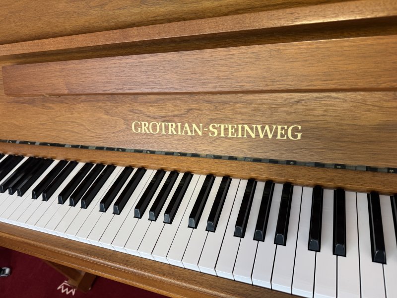 GROTRIAN-STEINWEG Klavier der Spitzenklasse. 124, G124, Classic