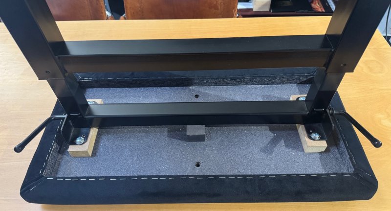 Hydraulik Lift Bank HH schwarz matt Velours schwarz