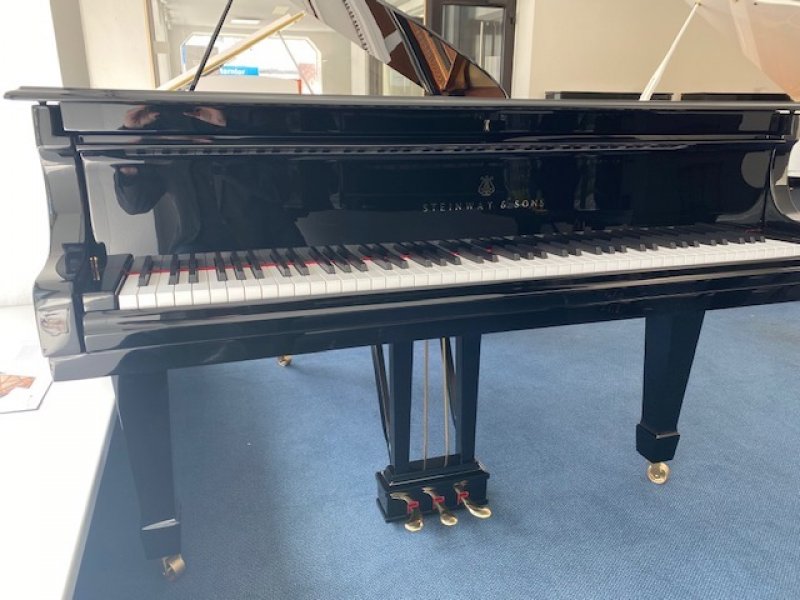 STEINWAY & SONS Flügel S 155 - generalüberholt