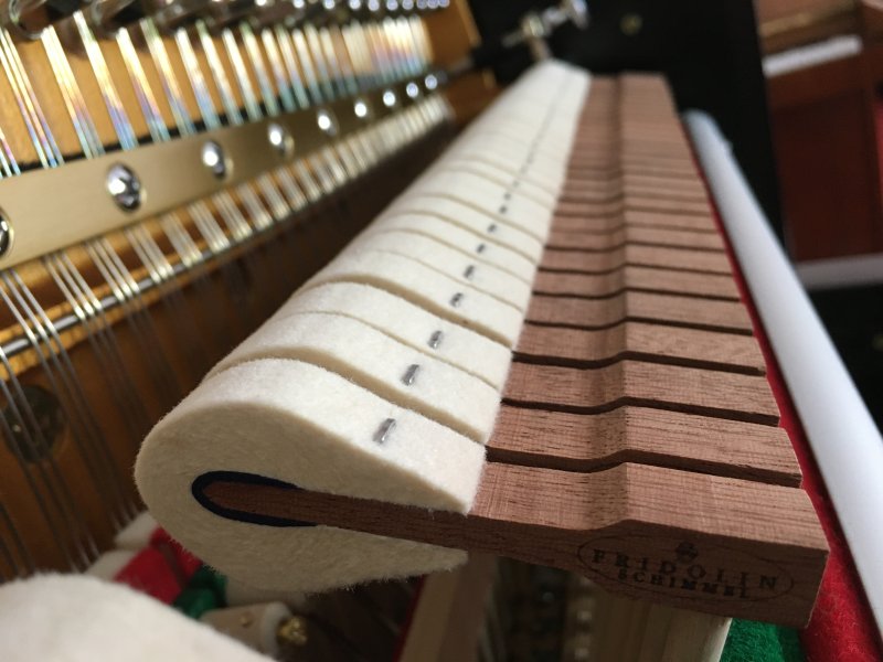 Angebot der Woche – neues Schimmel Klavier F 116 Tradition in schwarz poliert chrom