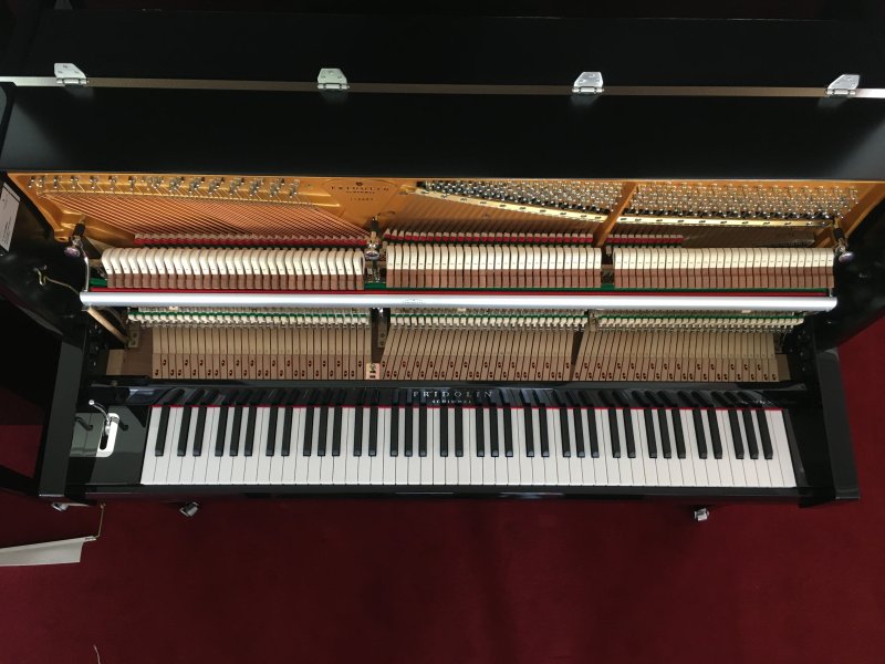 Angebot der Woche – neues Schimmel Klavier F 116 Tradition in schwarz poliert chrom