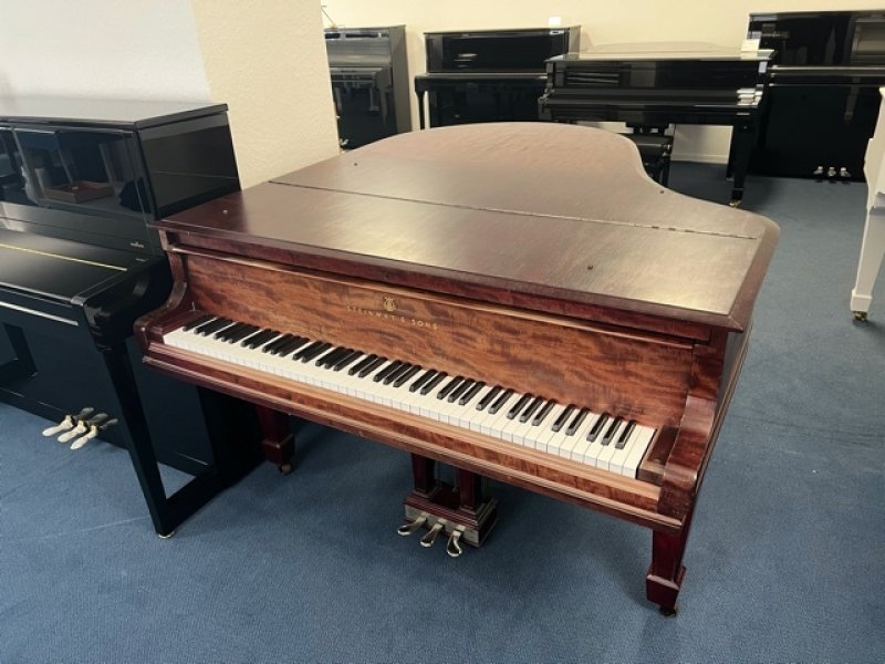 in Vorbereitung - STEINWAY & SONS Flügel Modell O 180 Mahagoni