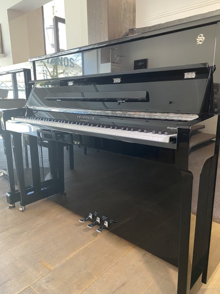 Angebot der Woche – neues Schimmel Klavier F 121 Tradition in Schwarz poliert chrom
