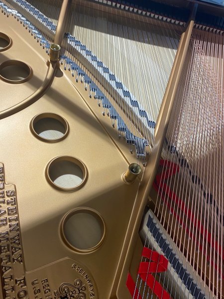 STEINWAY & SONS Flügel Modell M-170 schwarz poliert - durch die Generalüberholung wieder neuwertig -