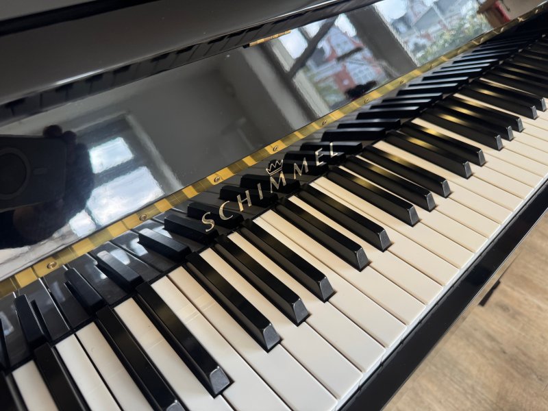 SCHIMMEL Klavier 116S schwarz poliert - gebraucht - in Vorbereitung