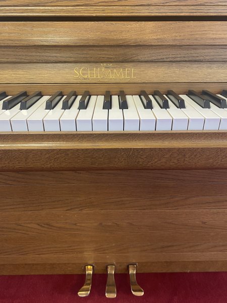 SCHIMMEL Klavier 113 Eiche Dunkel - gebraucht