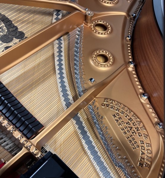 STEINWAY & SONS Flügel Modell B-211 schwarz poliert - gebraucht - generalüberholt