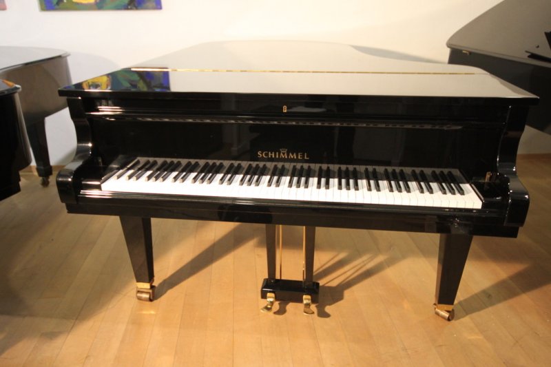 SCHIMMEL Flügel 208 schwarz poliert