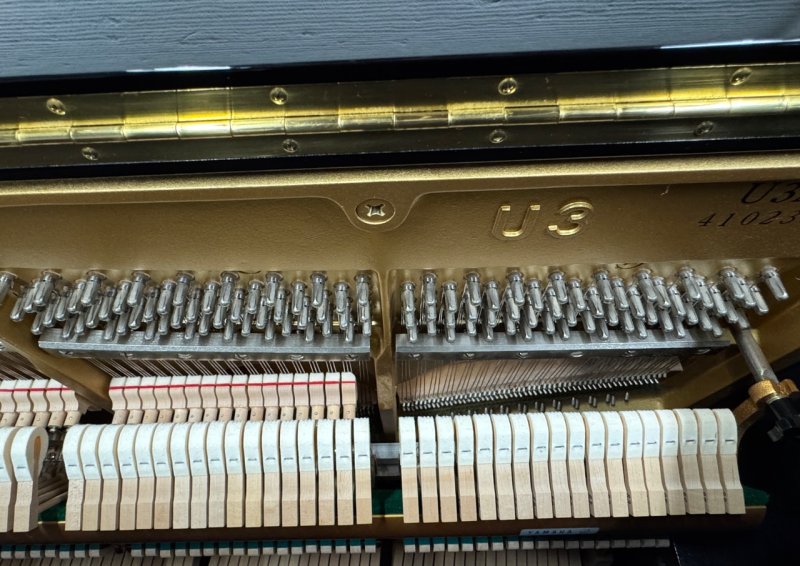 YAMAHA Klavier Modell U3 AS mit Sostenuto Pedal schwarz poliert - Deutsche Erstauslieferung. 1. Hand privat